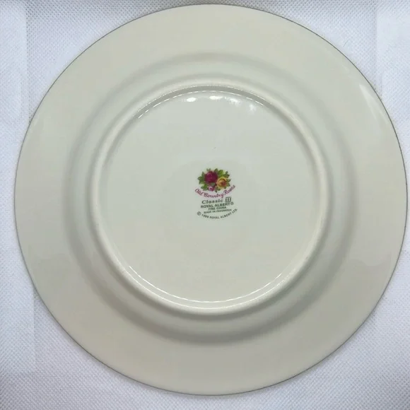 SALAD / DESERT PLATE RARE 1999 ROYAL ALBERT CHINA OLD COUNTRY ROSES CLASIC III - Picture 6 of 9
